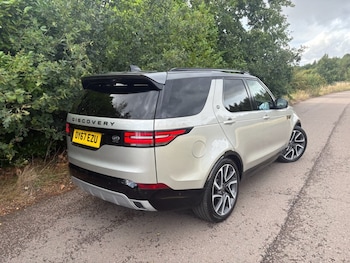 Used Land Rover Discovery 2017 for sale - 75528223: Photo