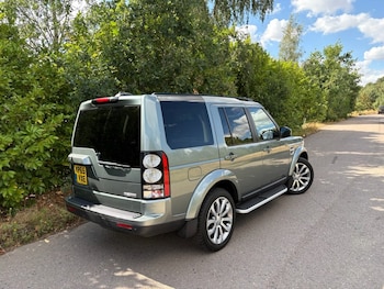 Used Land Rover Discovery 4 2015 for sale - 79345853: Photo