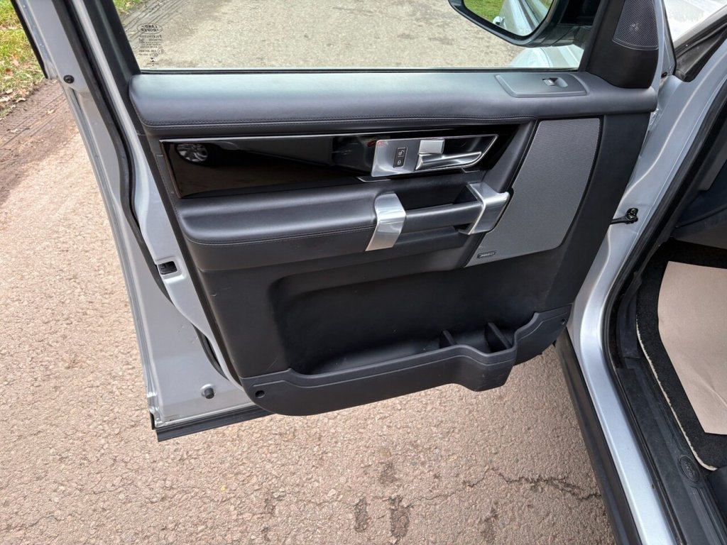 Used Land Rover Discovery 2016 for sale - 76934674: Photo 22