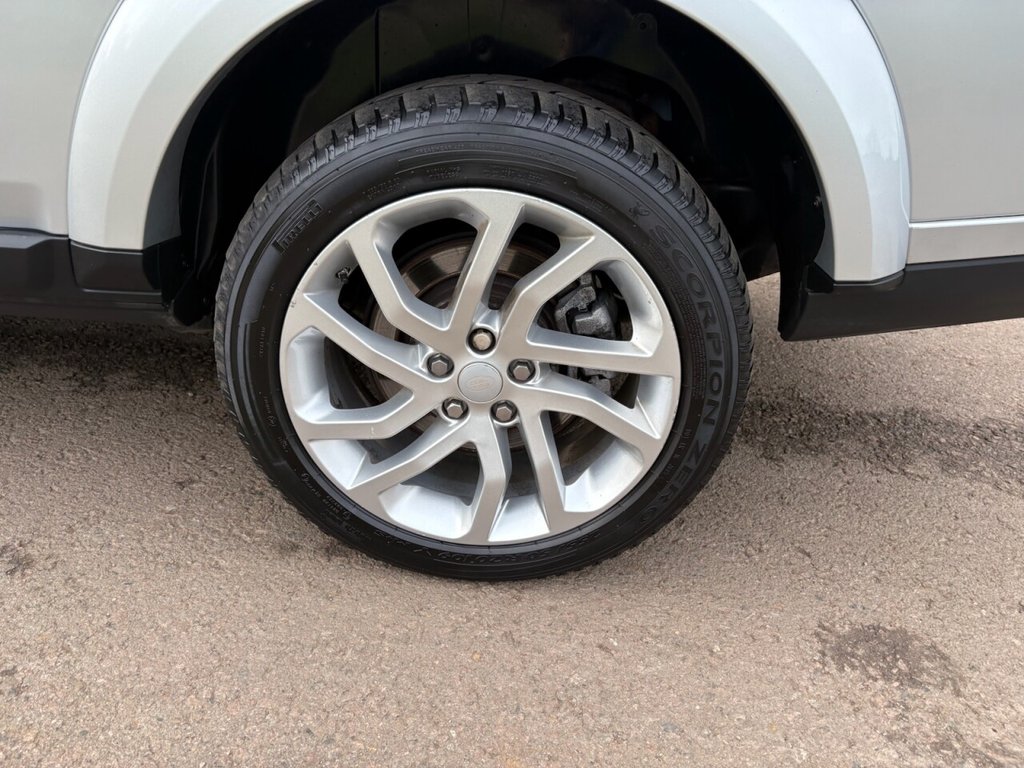 Used Land Rover Discovery 2016 for sale - 76934674: Photo 25