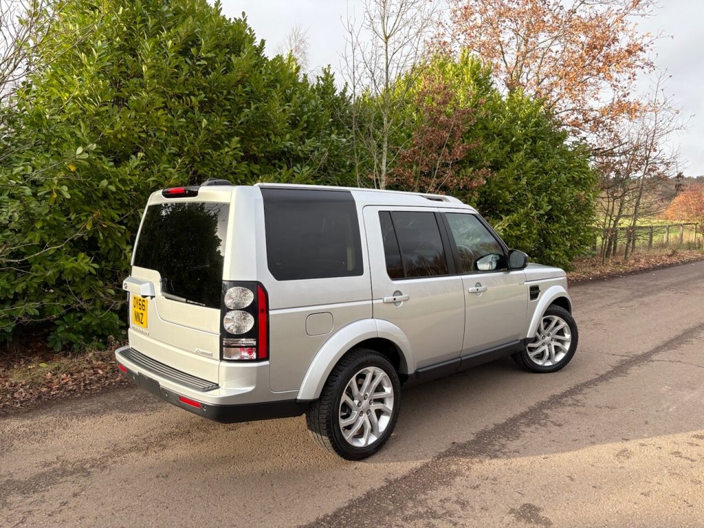 Used Land Rover Discovery 2016 for sale - 76934674: Photo 4