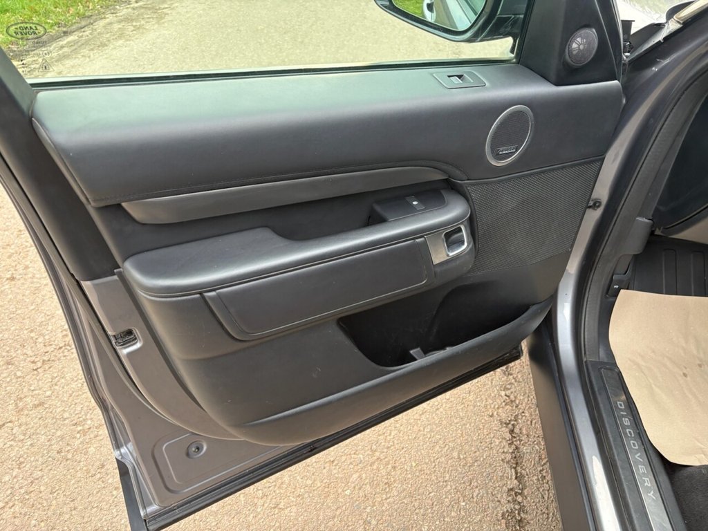 Used Land Rover Discovery 2020 for sale - 76986069: Photo 25