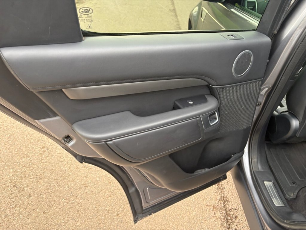 Used Land Rover Discovery 2020 for sale - 76986069: Photo 26