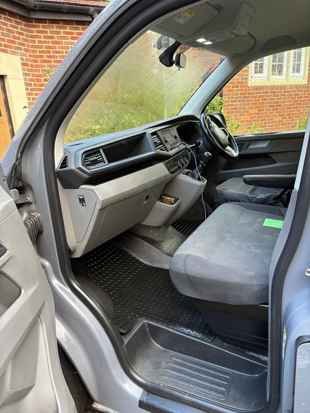 Used Volkswagen Transporter 2023 for sale - 77048879: Photo 5