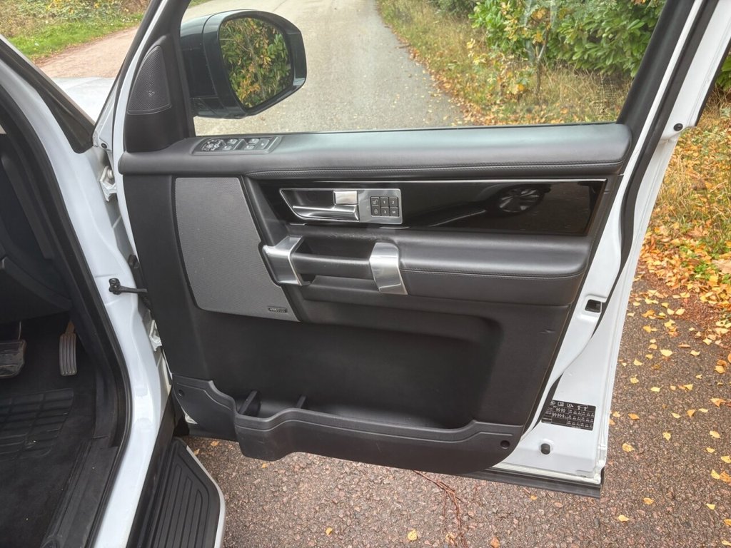 Used Land Rover Discovery 4 2016 for sale - 76333644: Photo 22