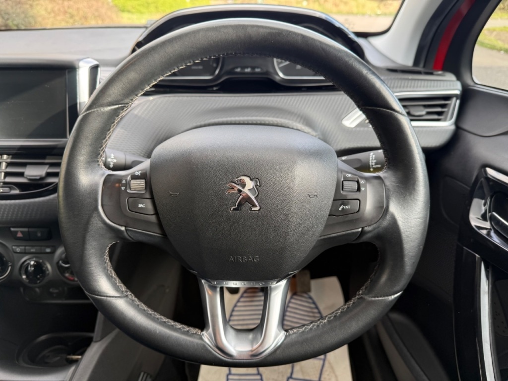 Used Peugeot 208 2016 for sale - 77845106: Photo 9