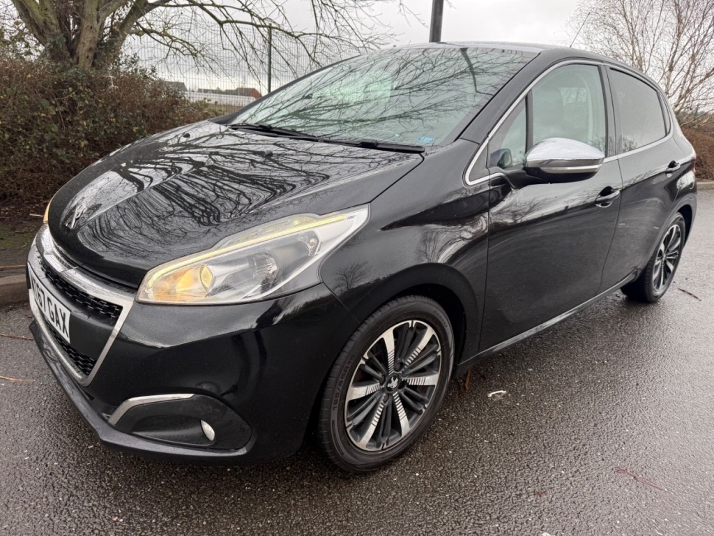Used Peugeot 208 2017 for sale - 77533804: Photo 3