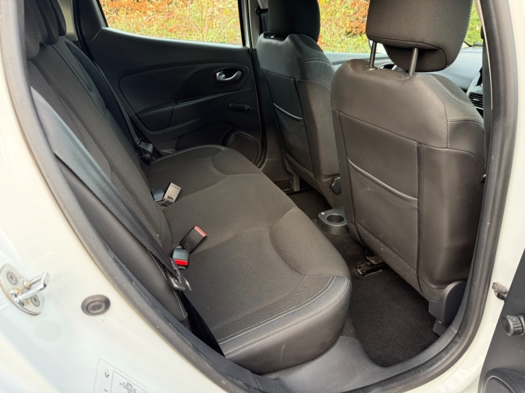 Used Renault Clio 2016 for sale - 76934819: Photo 12