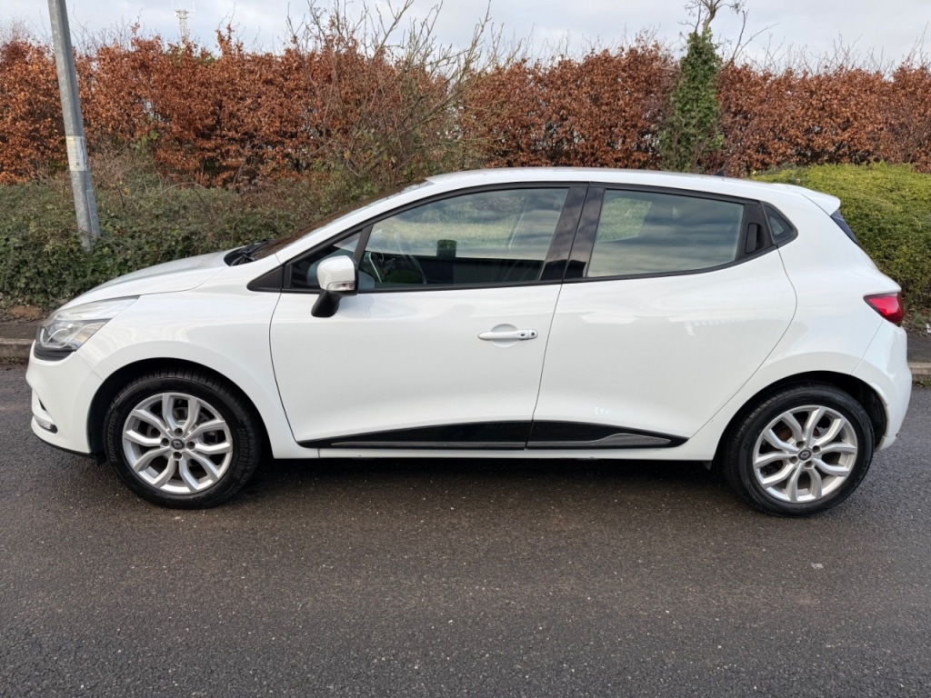 Used Renault Clio 2016 for sale - 76934819: Photo 4