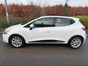 Used Renault Clio 2016 for sale - 76934819: Photo