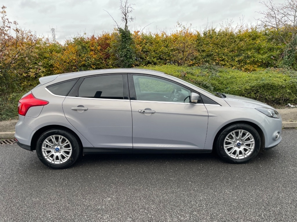 Used Ford Focus 2011 for sale - 76416384: Photo 8