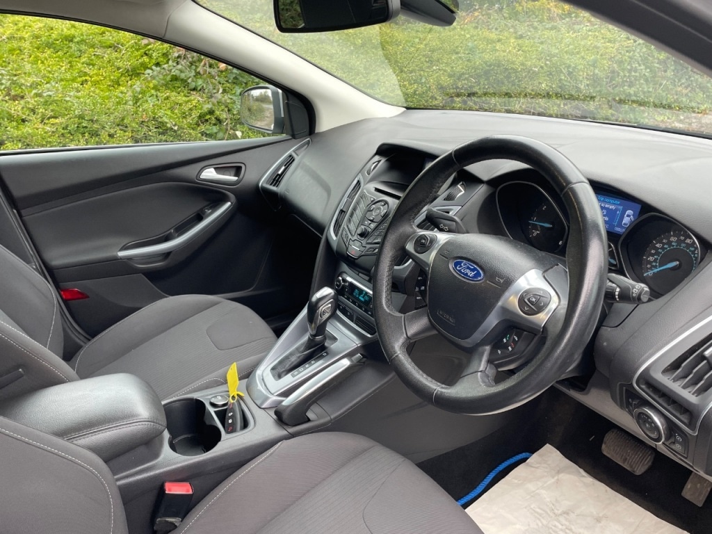 Used Ford Focus 2011 for sale - 76416384: Photo 9