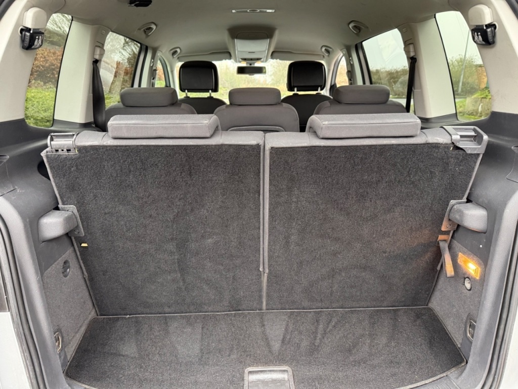 Used Volkswagen Touran 2014 for sale - 77506545: Photo 16