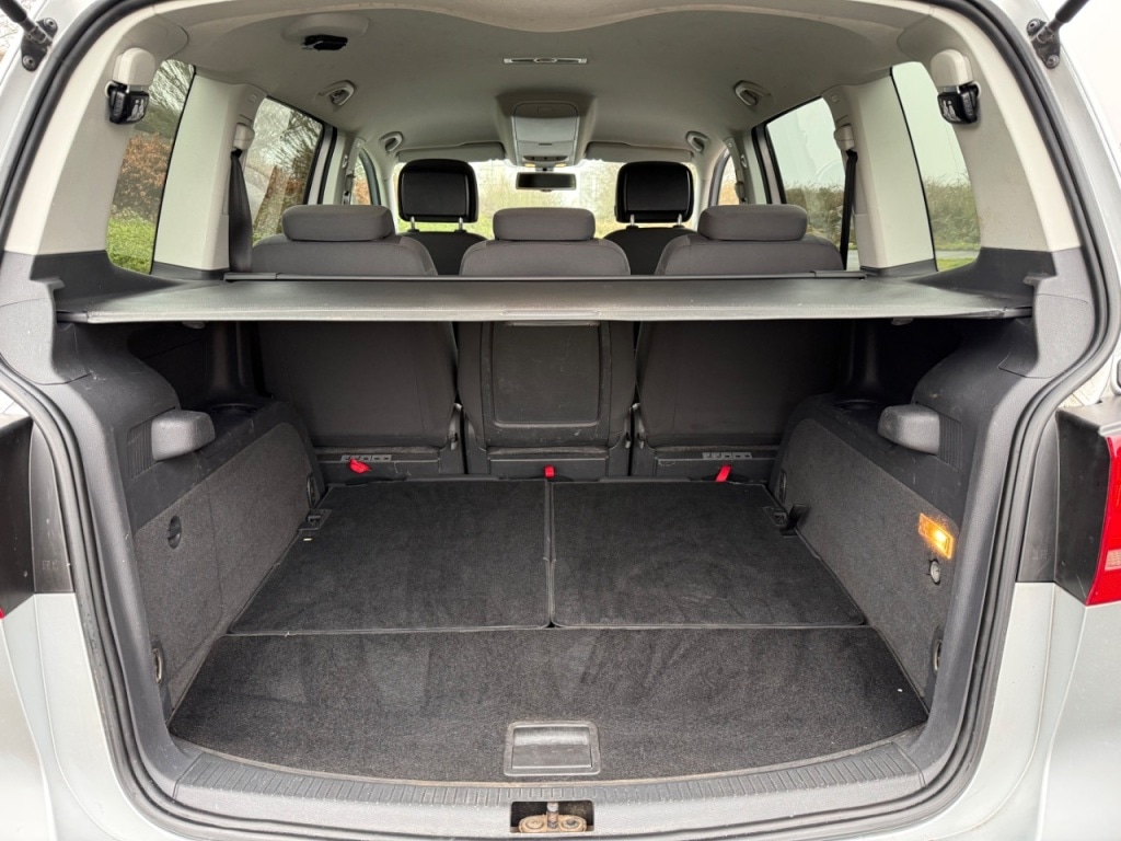 Used Volkswagen Touran 2014 for sale - 77506545: Photo 17