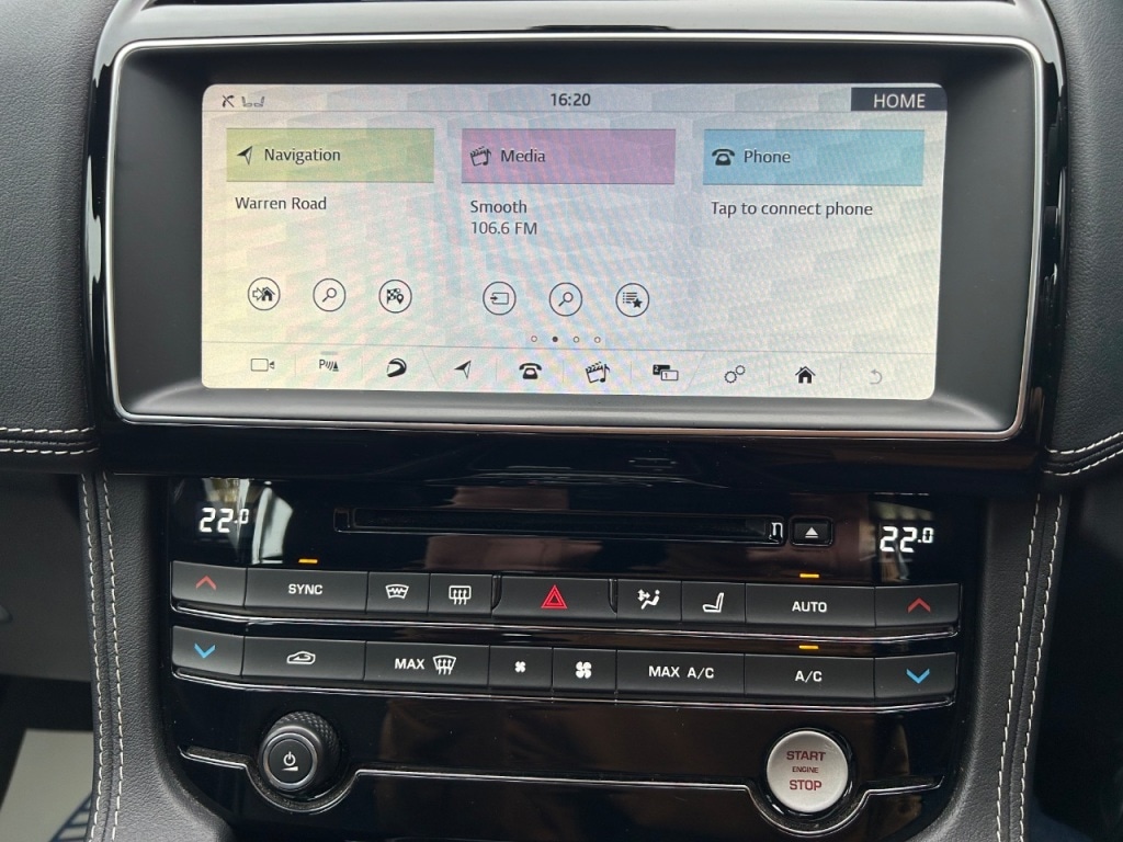 Used Jaguar F-Pace 2017 for sale - 76266343: Photo 16