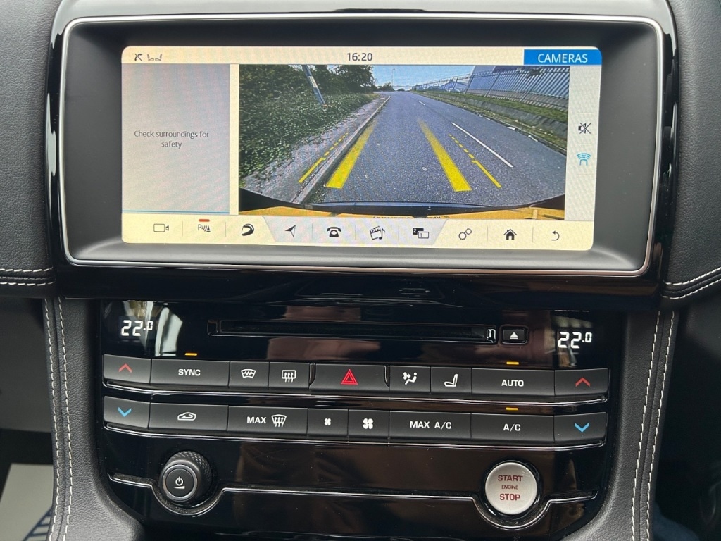 Used Jaguar F-Pace 2017 for sale - 76266343: Photo 17