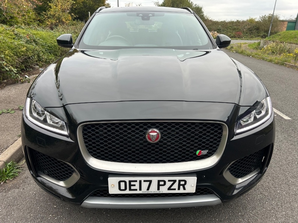 Used Jaguar F-Pace 2017 for sale - 76266343: Photo 2