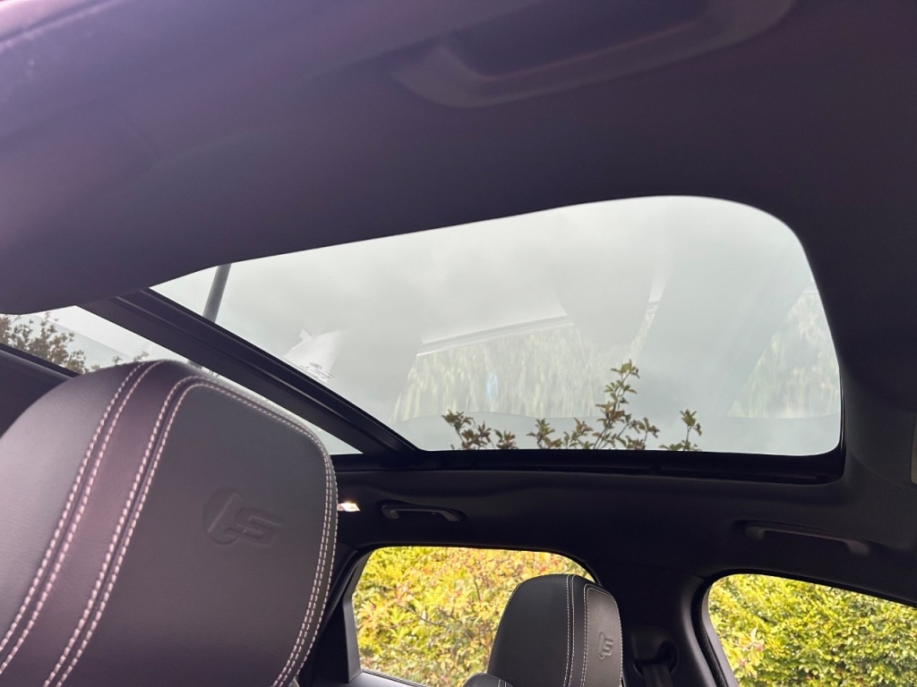 Used Jaguar F-Pace 2017 for sale - 76266343: Photo 21