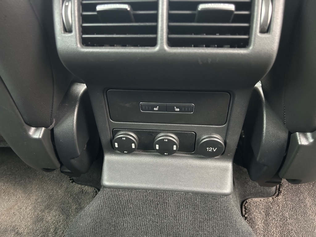 Used Jaguar F-Pace 2017 for sale - 76266343: Photo 24