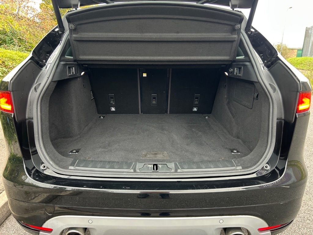 Used Jaguar F-Pace 2017 for sale - 76266343: Photo 25