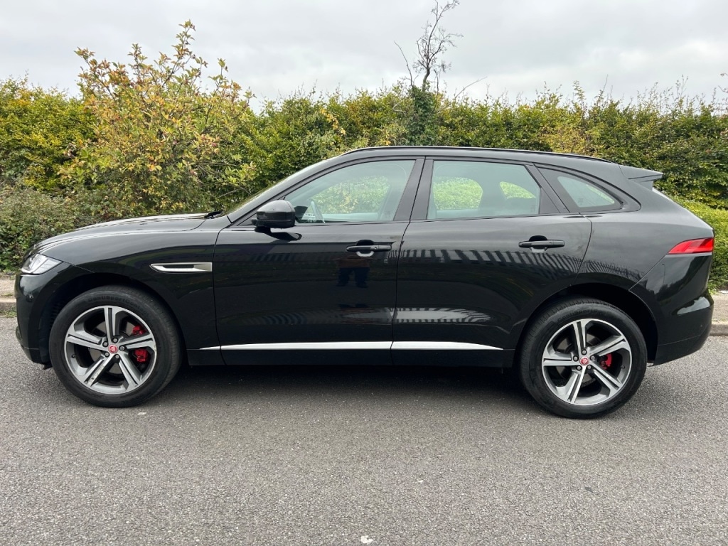 Used Jaguar F-Pace 2017 for sale - 76266343: Photo 4