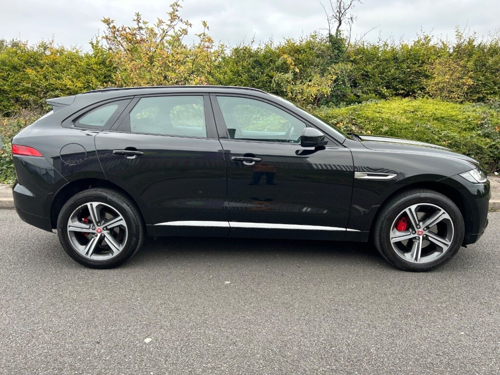 Used Jaguar F-Pace 2017 for sale - 76266343: Photo 5