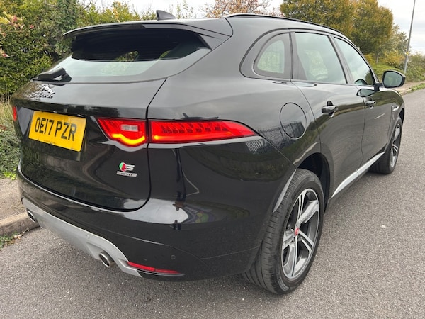 Used Jaguar F-Pace 2017 for sale - 76266343: Photo 8