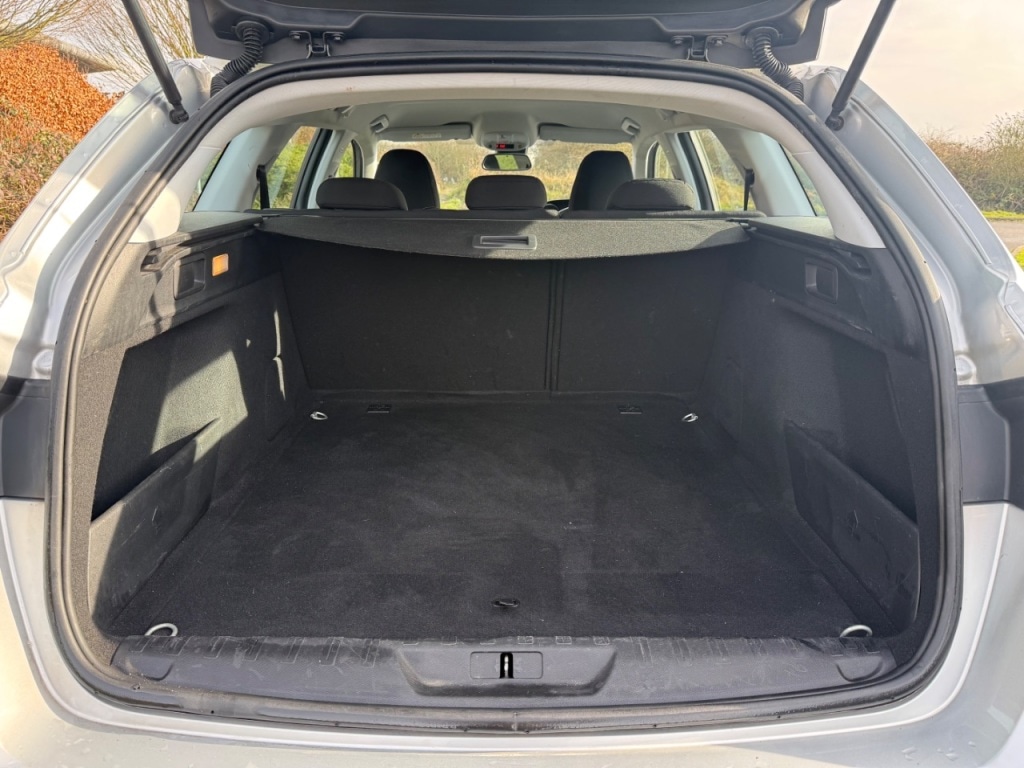 Used Peugeot 308 2017 for sale - 77493923: Photo 21