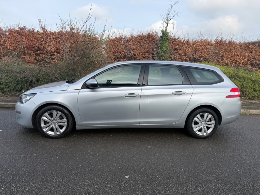 Used Peugeot 308 2017 for sale - 77493923: Photo 3