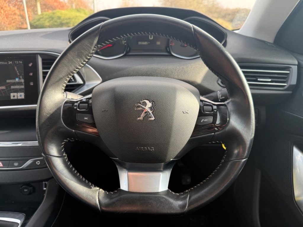 Used Peugeot 308 2017 for sale - 77493923: Photo 6