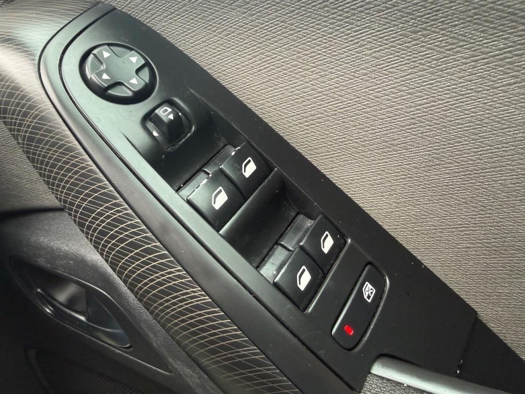 Used Citroen Grand C4 Picasso 2015 for sale - 78095720: Photo 20