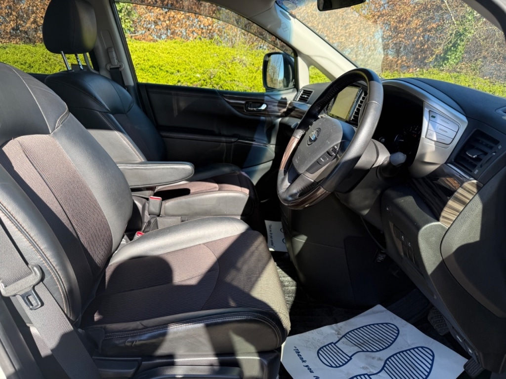 Used Nissan Elgrand 2024 for sale - 77919263: Photo 10