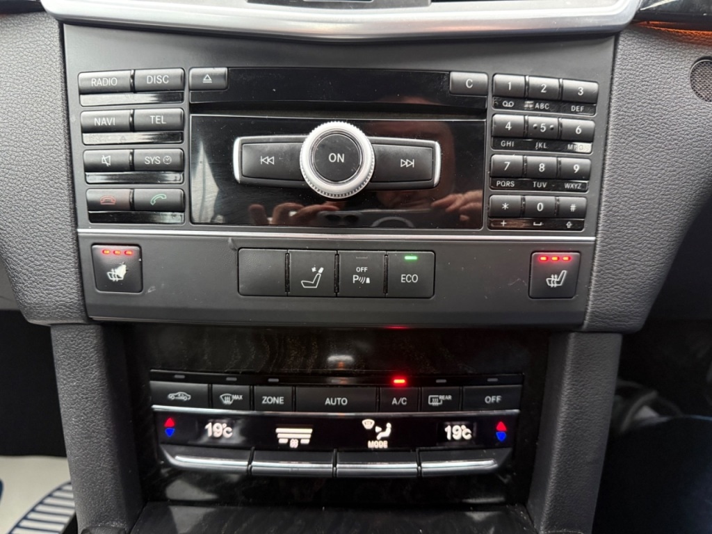 Used Mercedes-Benz E Class 2012 for sale - 77341143: Photo 17