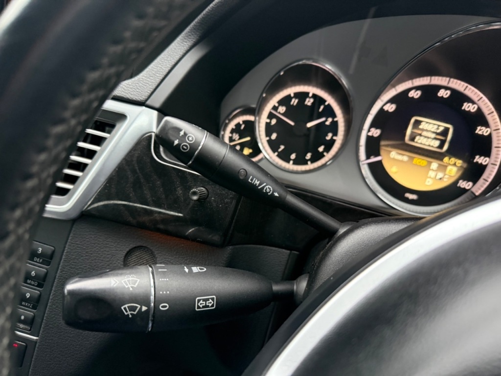 Used Mercedes-Benz E Class 2012 for sale - 77341143: Photo 22