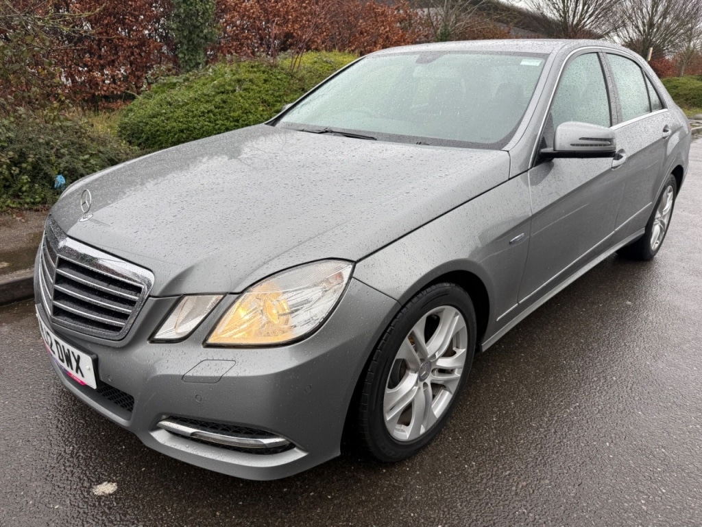 Used Mercedes-Benz E Class 2012 for sale - 77341143: Photo 3