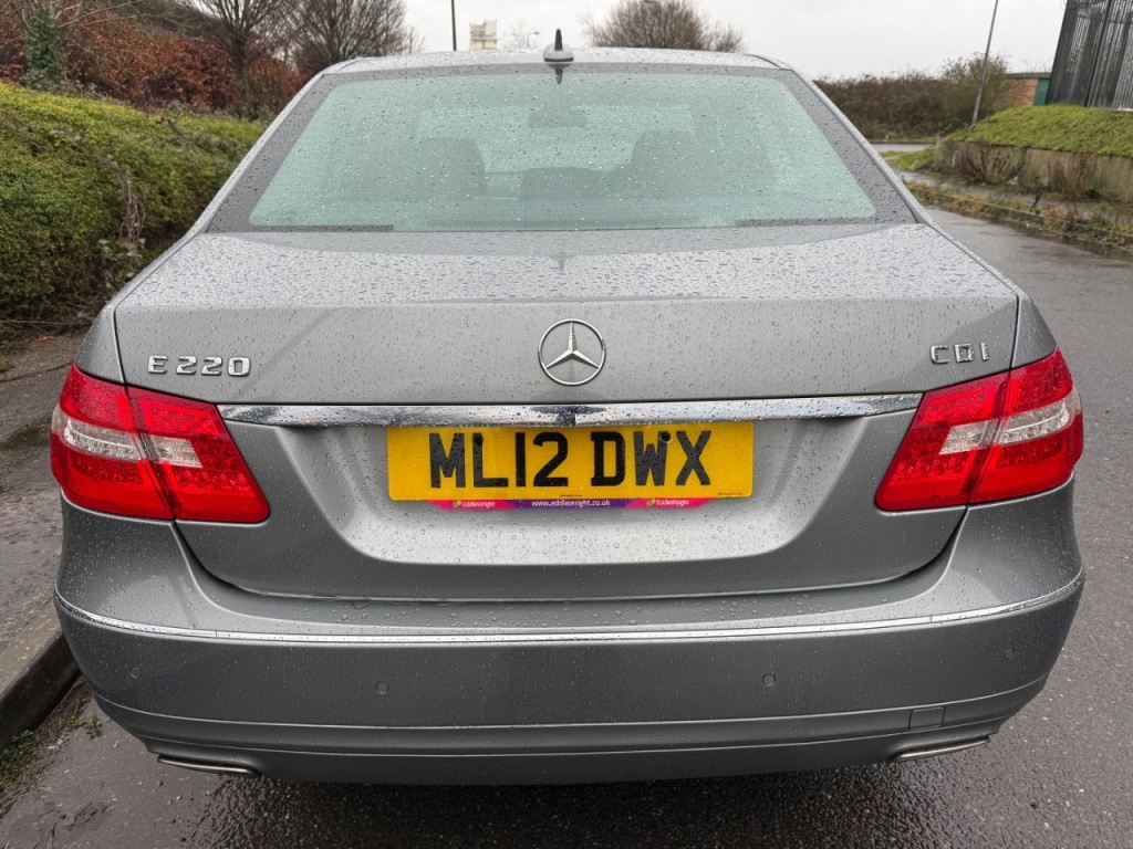 Used Mercedes-Benz E Class 2012 for sale - 77341143: Photo 7