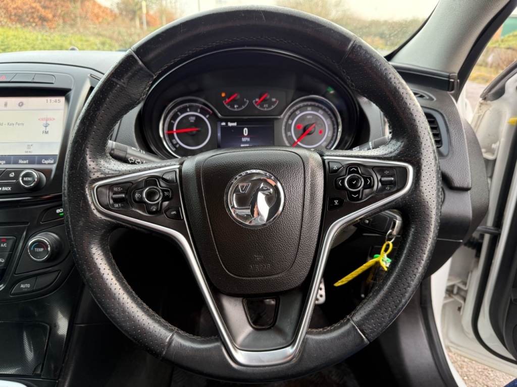 Used Vauxhall Insignia 2015 for sale - 77138808: Photo 11