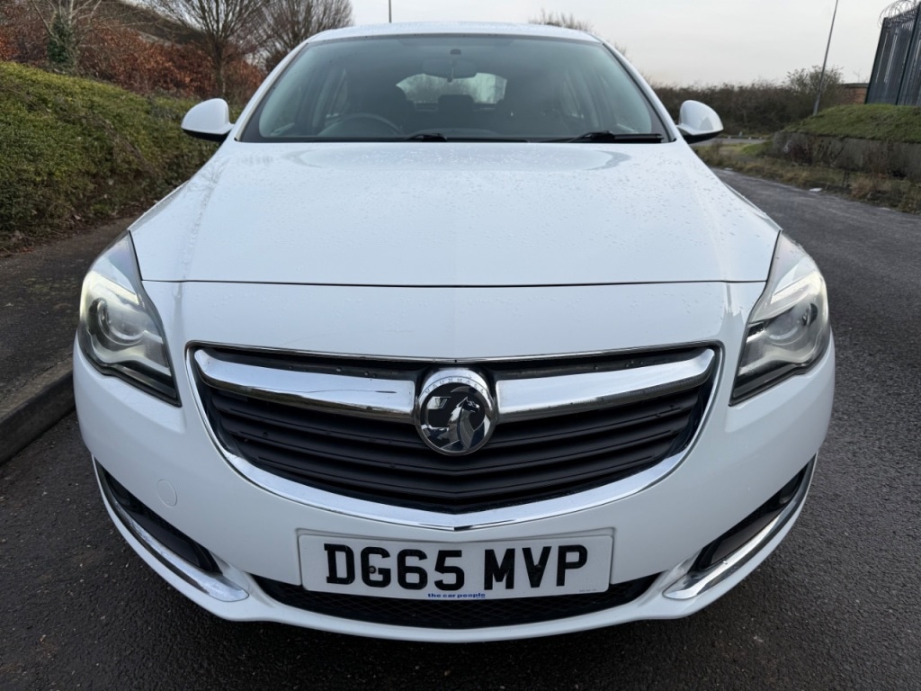 Used Vauxhall Insignia 2015 for sale - 77138808: Photo 2