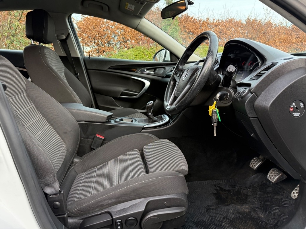 Used Vauxhall Insignia 2015 for sale - 77138808: Photo 9