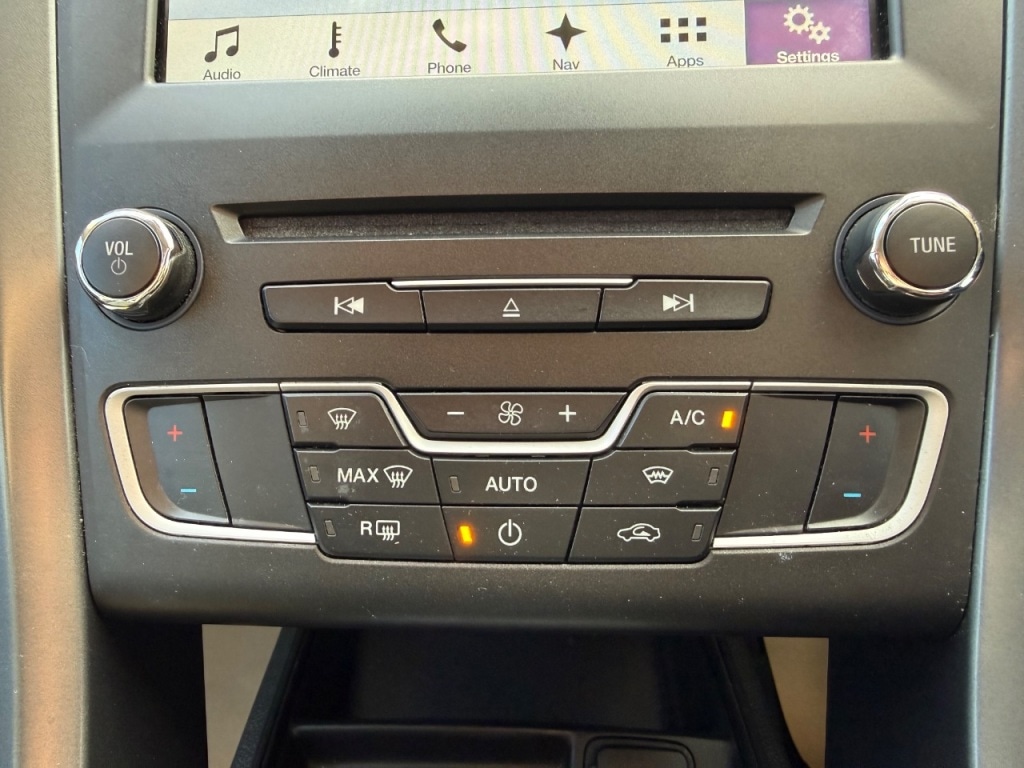 Used Ford Mondeo 2016 for sale - 77506507: Photo 24