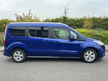 Used Ford Grand Tourneo Connect 2016 for sale - 76235171: Photo 2