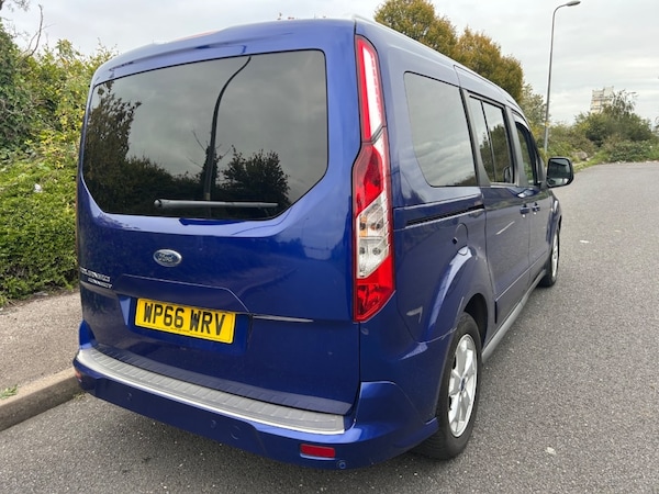 Used Ford Grand Tourneo Connect 2016 for sale - 76235171: Photo 3