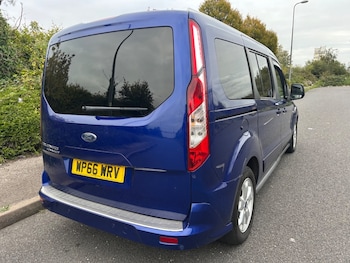 Used Ford Grand Tourneo Connect 2016 for sale - 76235171: Photo 3