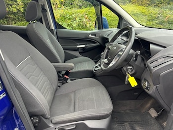 Used Ford Grand Tourneo Connect 2016 for sale - 76235171: Photo 4