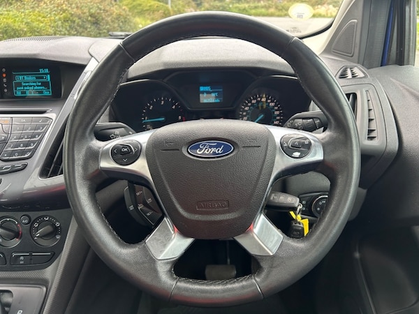 Used Ford Grand Tourneo Connect 2016 for sale - 76235171: Photo 8