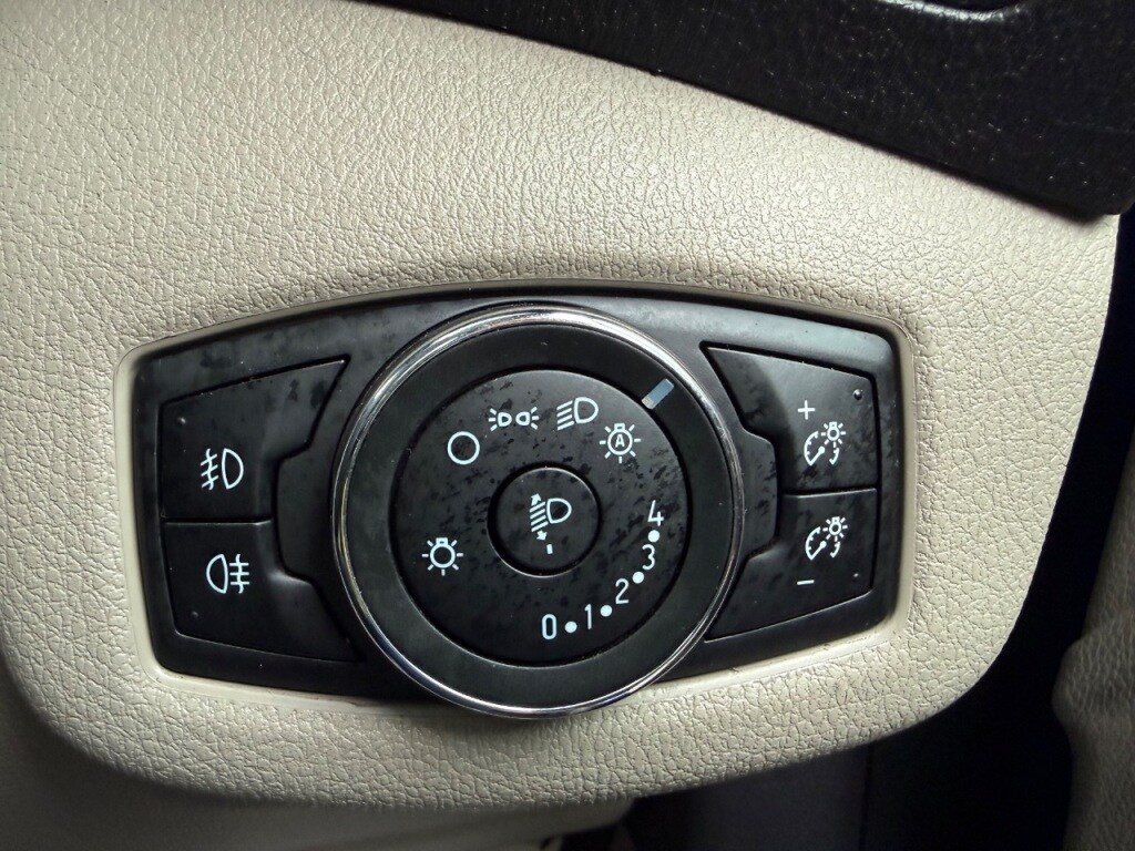 Used Ford Tourneo Connect 2016 for sale - 77493876: Photo 17