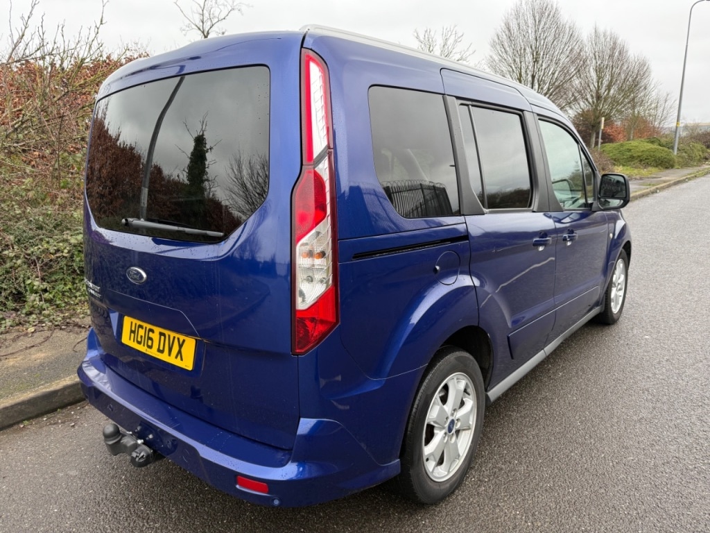 Used Ford Tourneo Connect 2016 for sale - 77493876: Photo 5