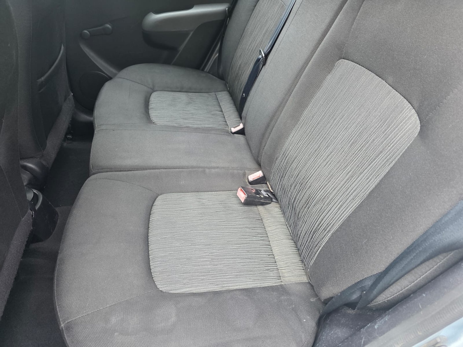 Used Hyundai i10 2011 for sale - 76144335: Photo 11