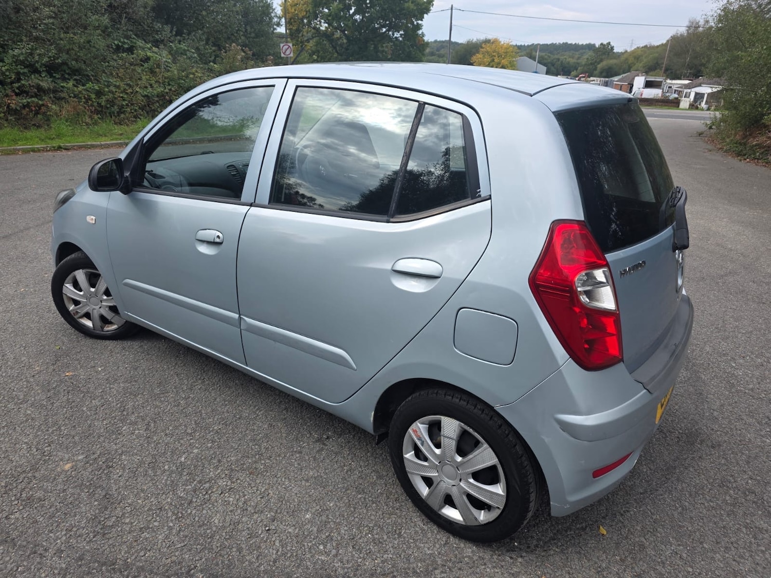 Used Hyundai i10 2011 for sale - 76144335: Photo 2