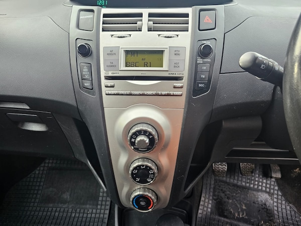 Used Toyota Yaris 2008 for sale - 75615618: Photo 13